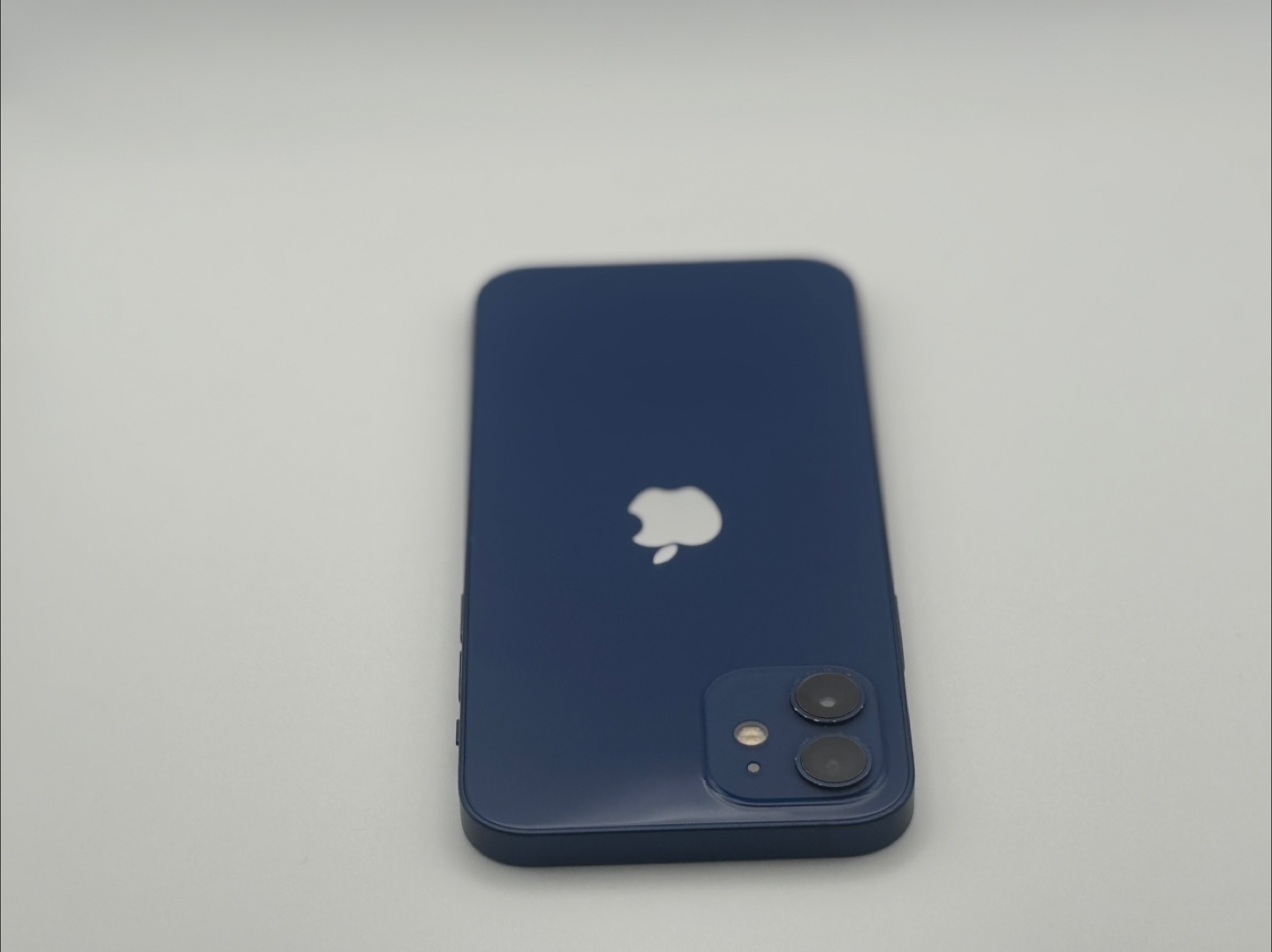 Apple iPhone 12 128gb -unlocked - photo 2