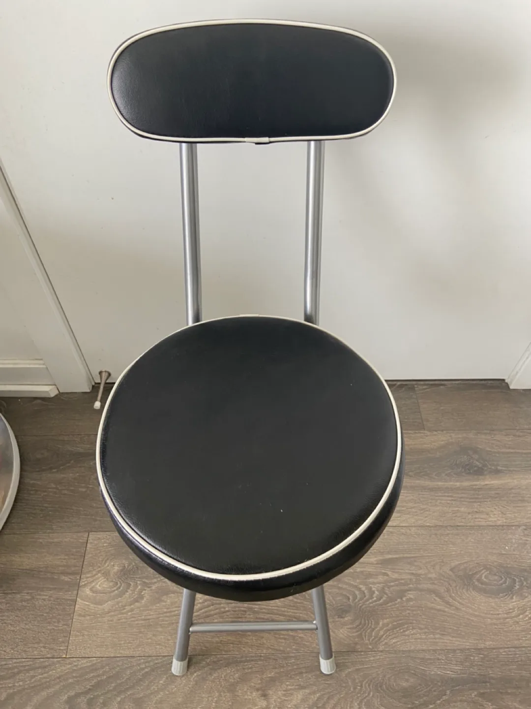 Black and White Accent Chair thumbnail