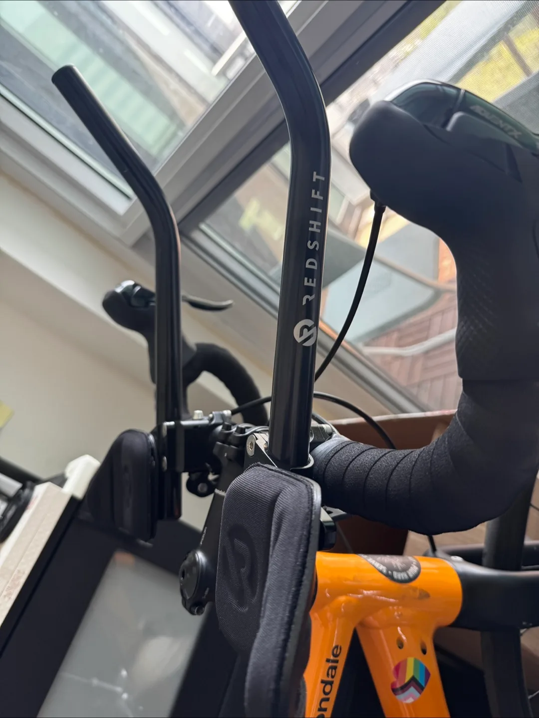 REDSHIFT Quick-Release Clip-On Aerobar image indicator(3)