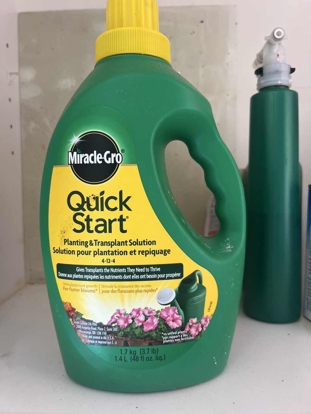 Miracle-Gro Quick Start Planting & Transplant Solution