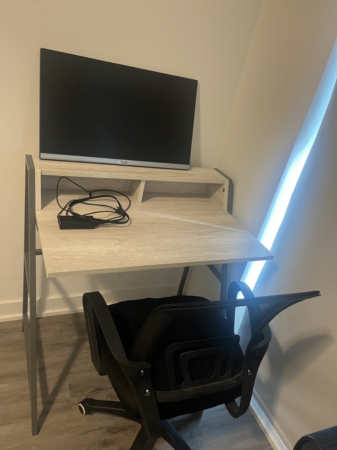 Desk and chair set - photo 2