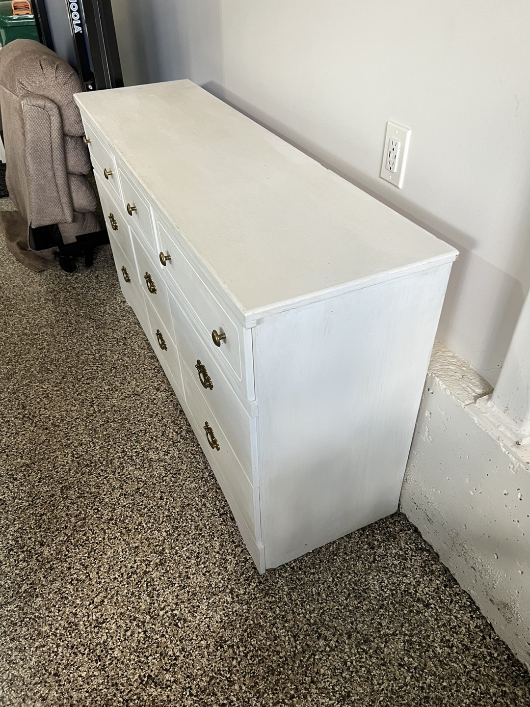 White Dresser with 9 Drawers - photo 2