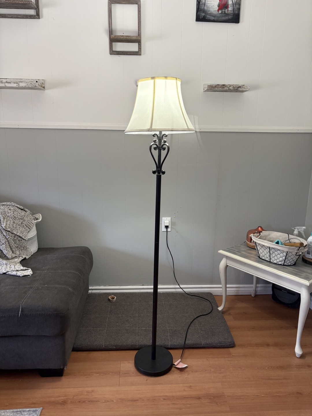 Black Metal Floor and Table Lamp with Shades