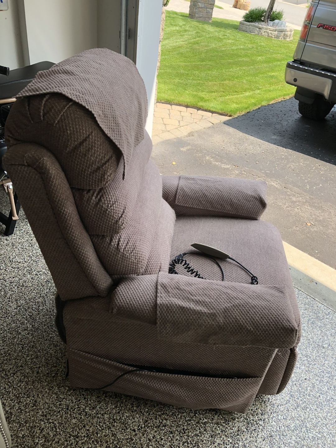 Power lift electric recliner chair - photo 2