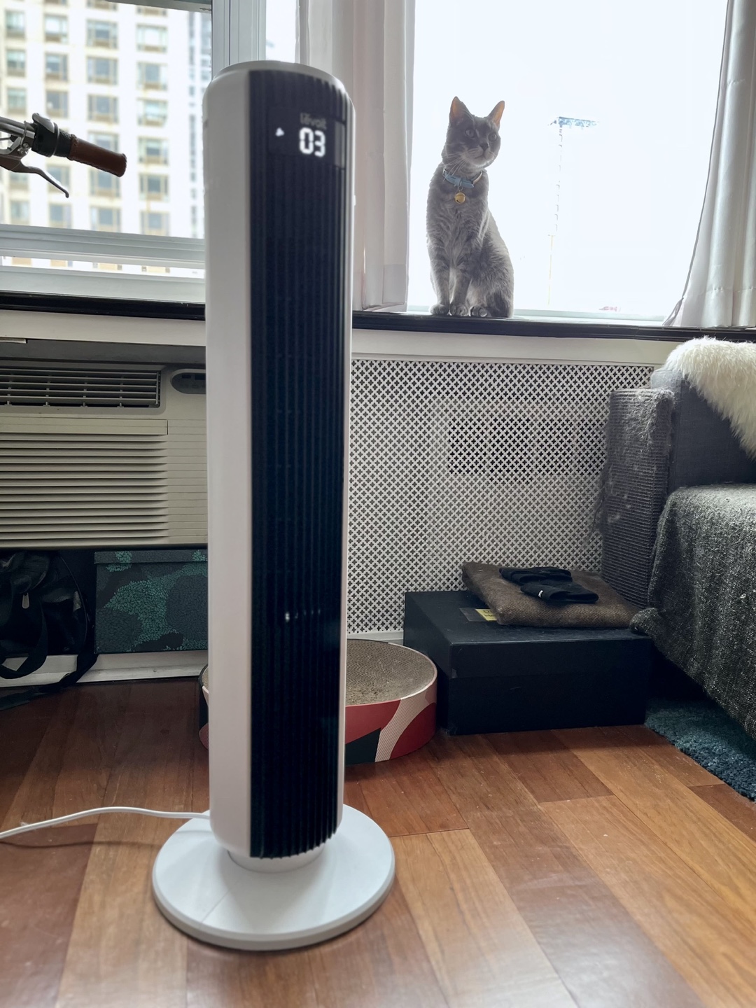 Levoit Tower Fan - White & Black