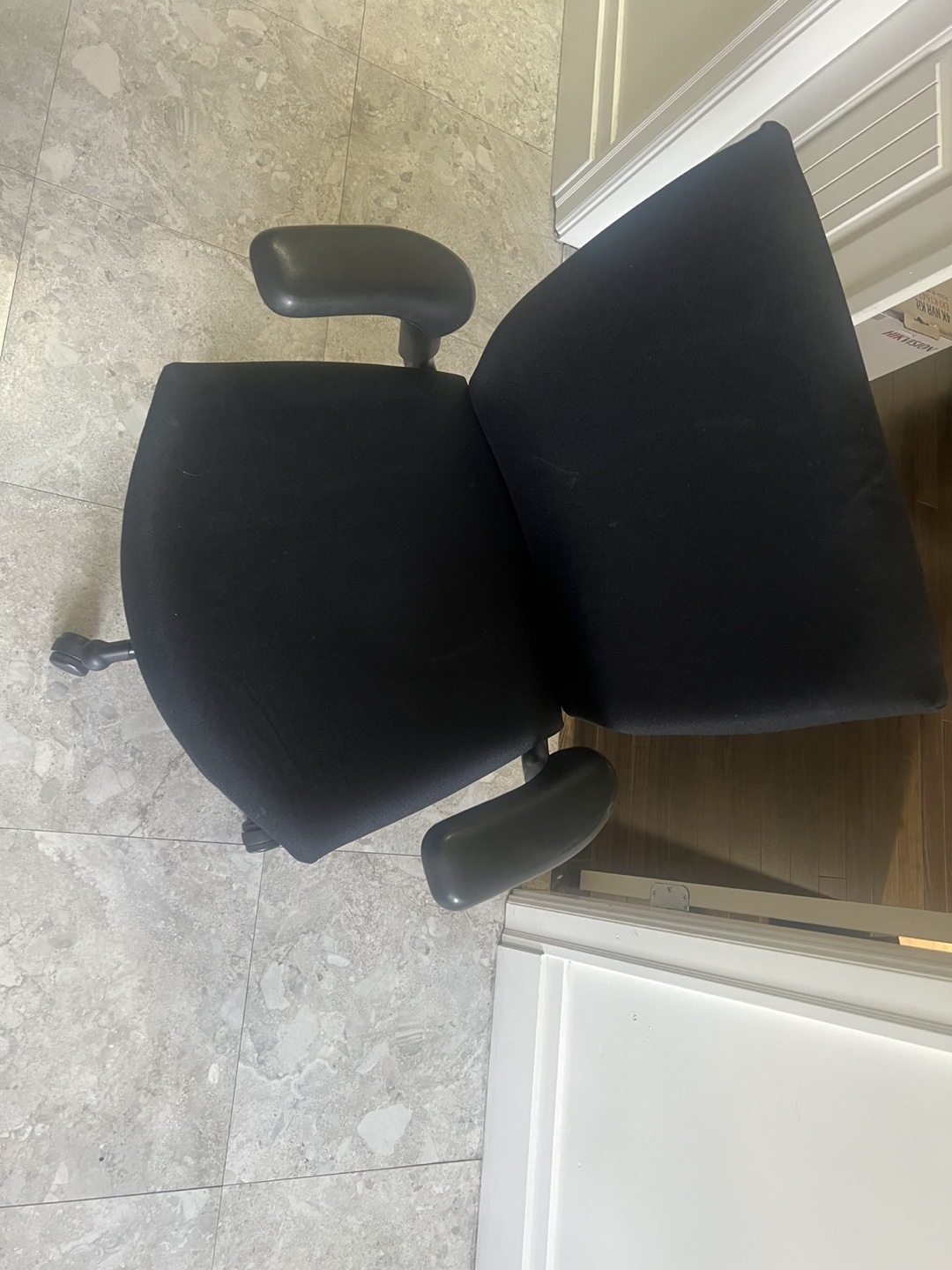 Black Office Chair - photo 3