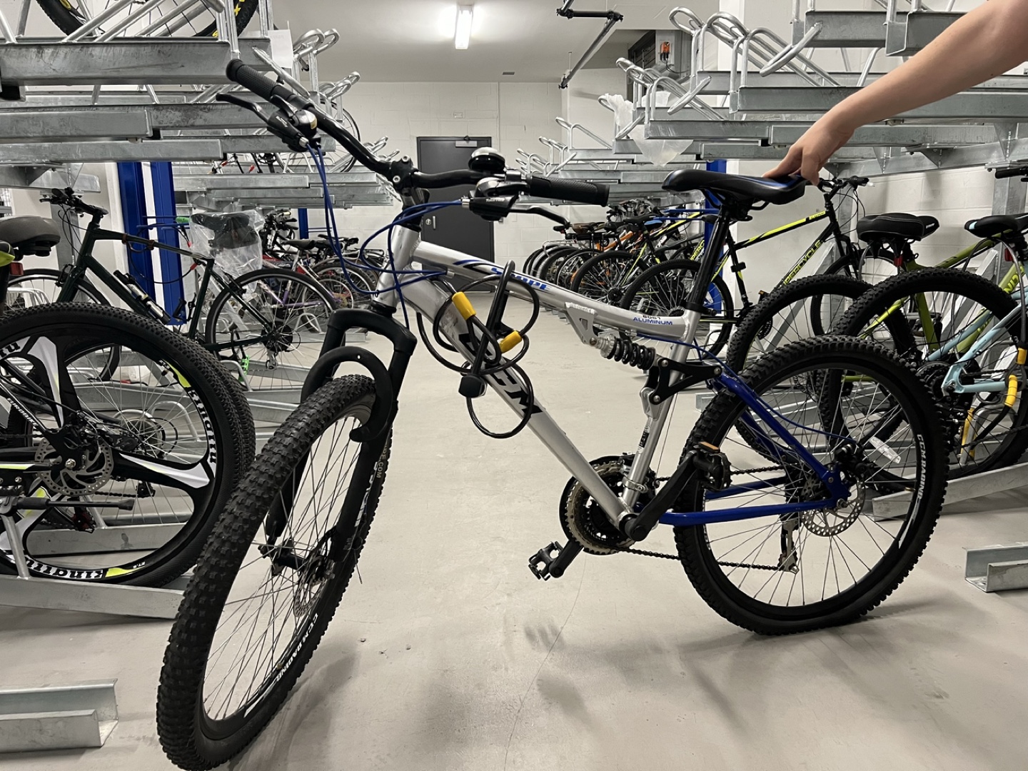 Mountain Bike For Sale - photo 2