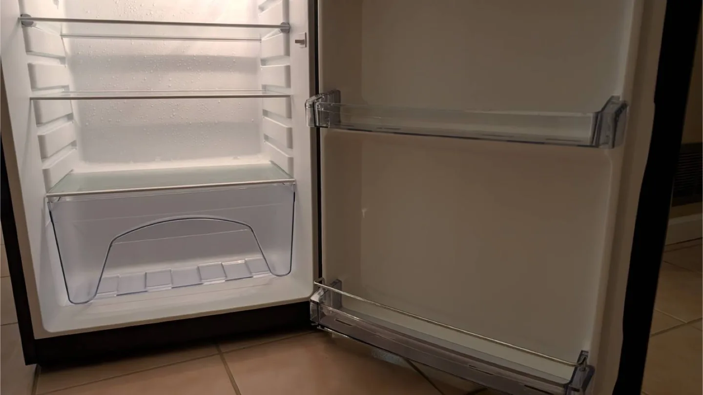 Galanz Retro Compact Refrigerator image indicator(2)