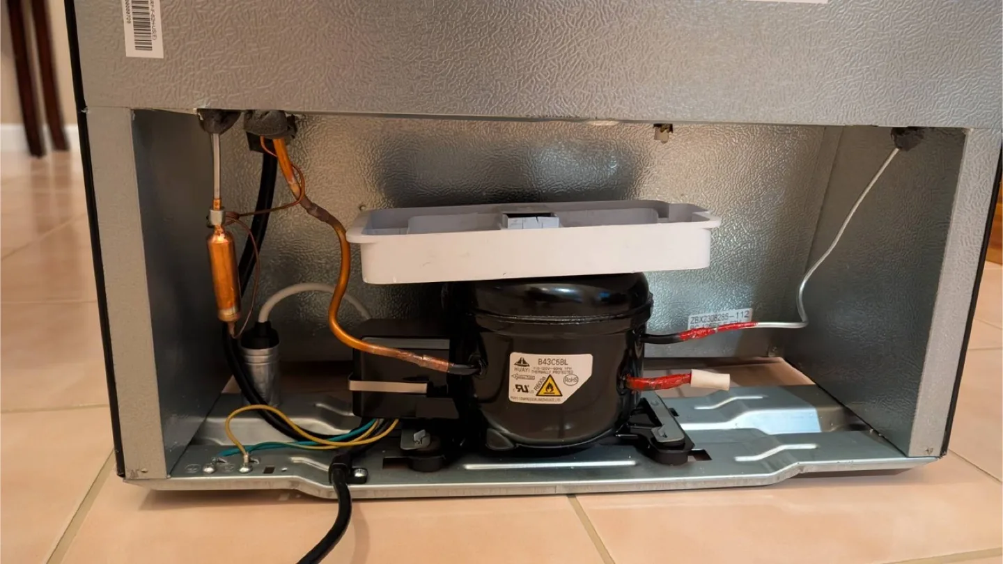 Galanz Retro Compact Refrigerator image indicator(5)