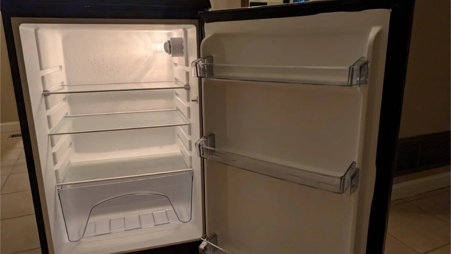 Galanz Retro Compact Refrigerator image indicator(3)