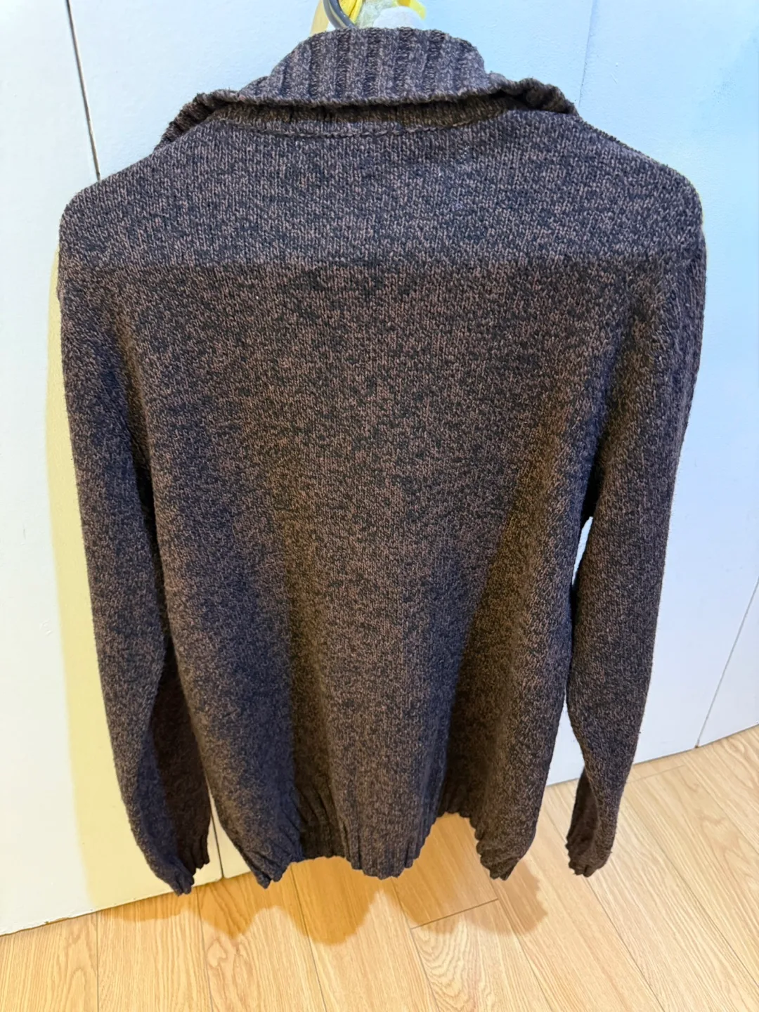 Le Chateau Brown men Sweater-size large image indicator(4)