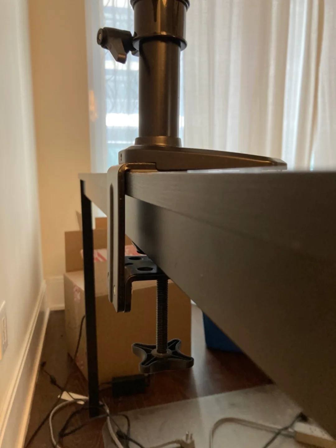 Dual Monitor Arm Mount and One 27-inch ASUS Monitor image indicator(5)