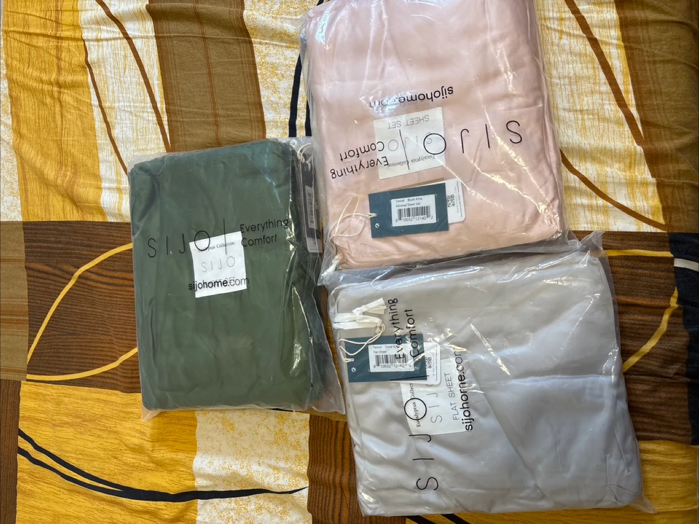 3 Bedsheets Sets thumbnail