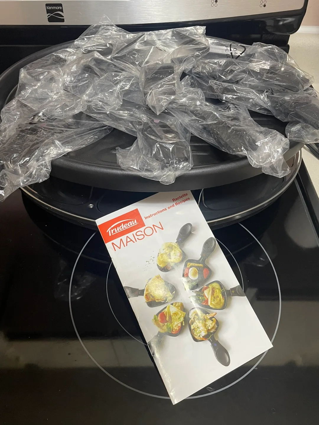 Trudeau Maison Oval Party Grill Set image indicator(3)