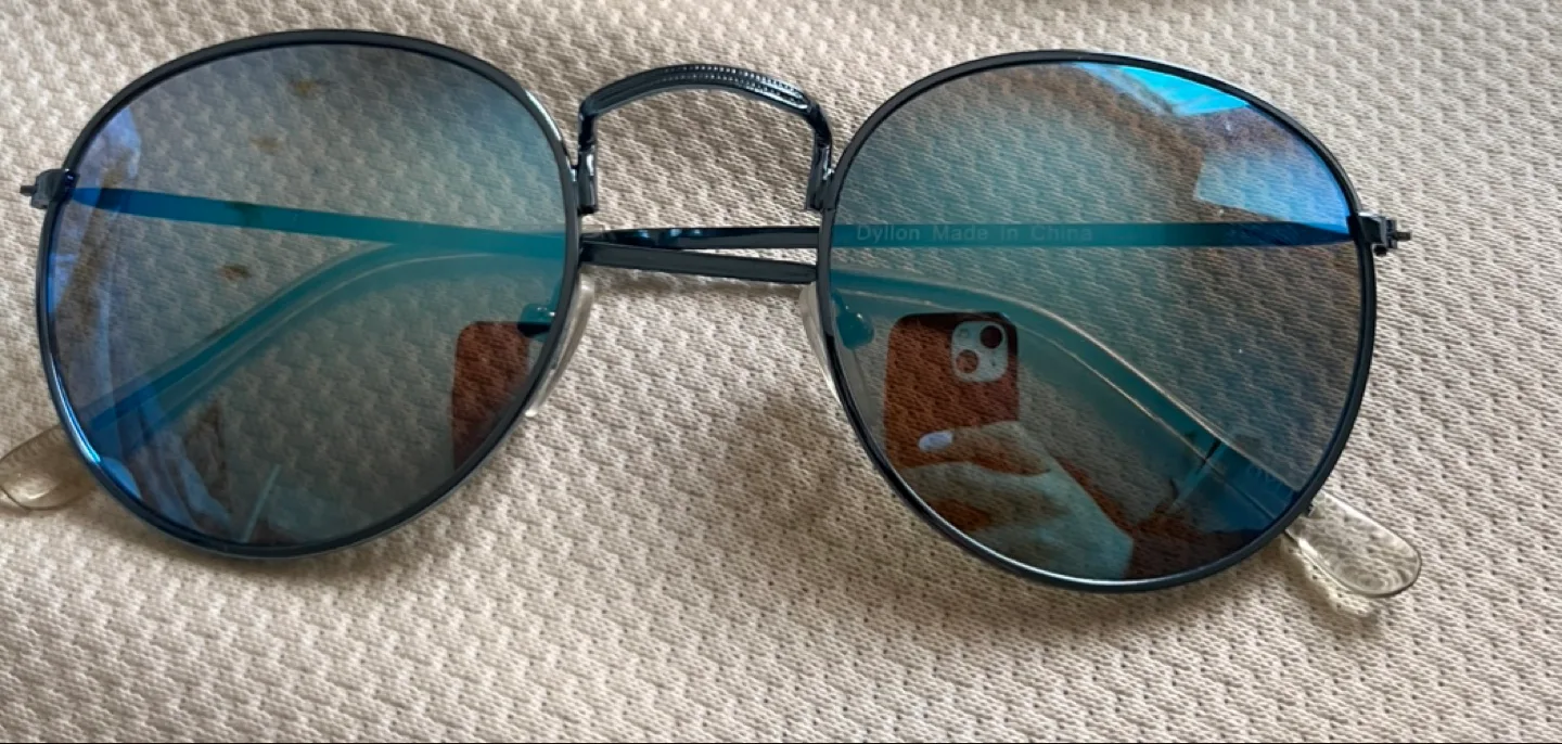 Sunglasses Bundle image indicator(5)