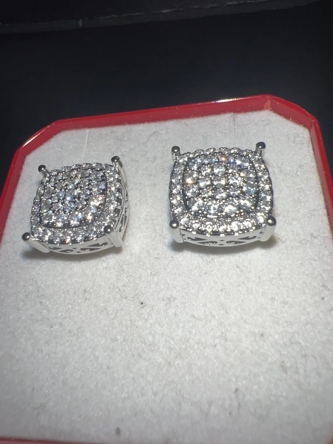 Square Stud Earrings image indicator(5)