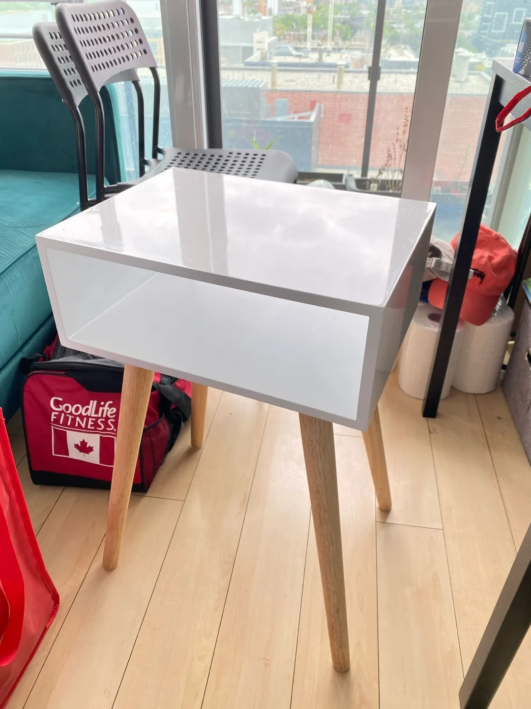 Modern side table thumbnail