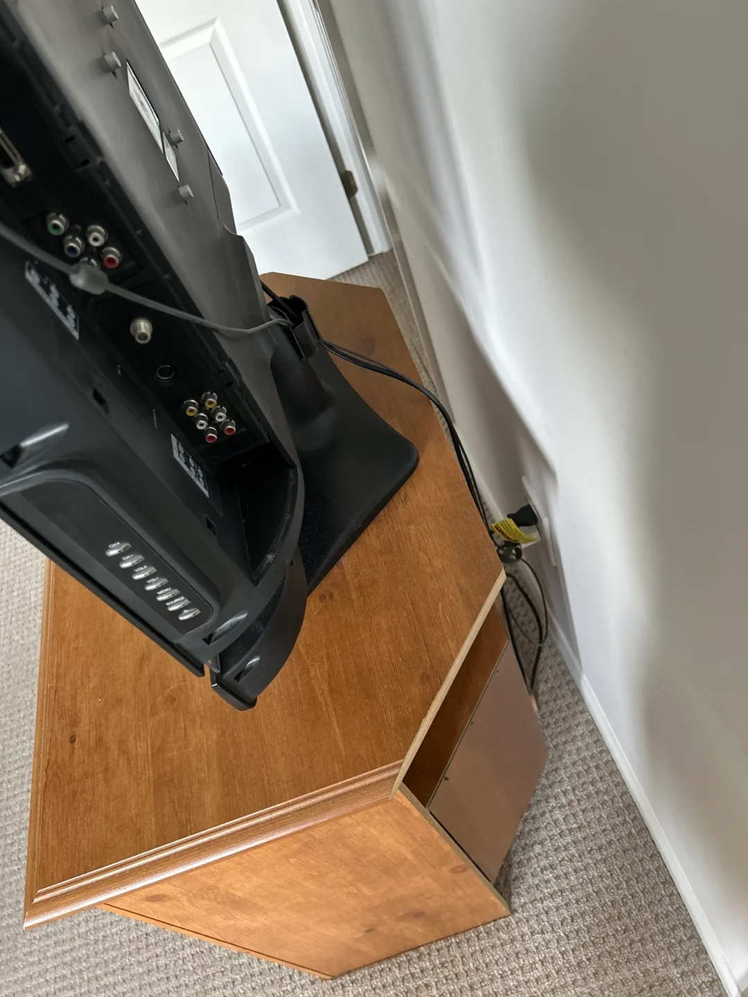 Solid Wood TV Stand image indicator(3)