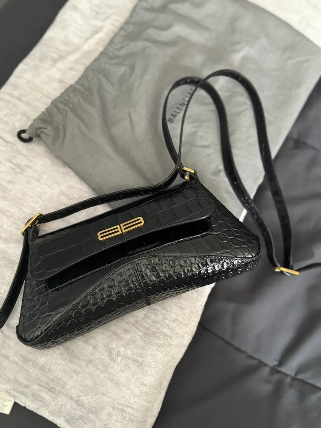 Balenciaga hand bag thumbnail
