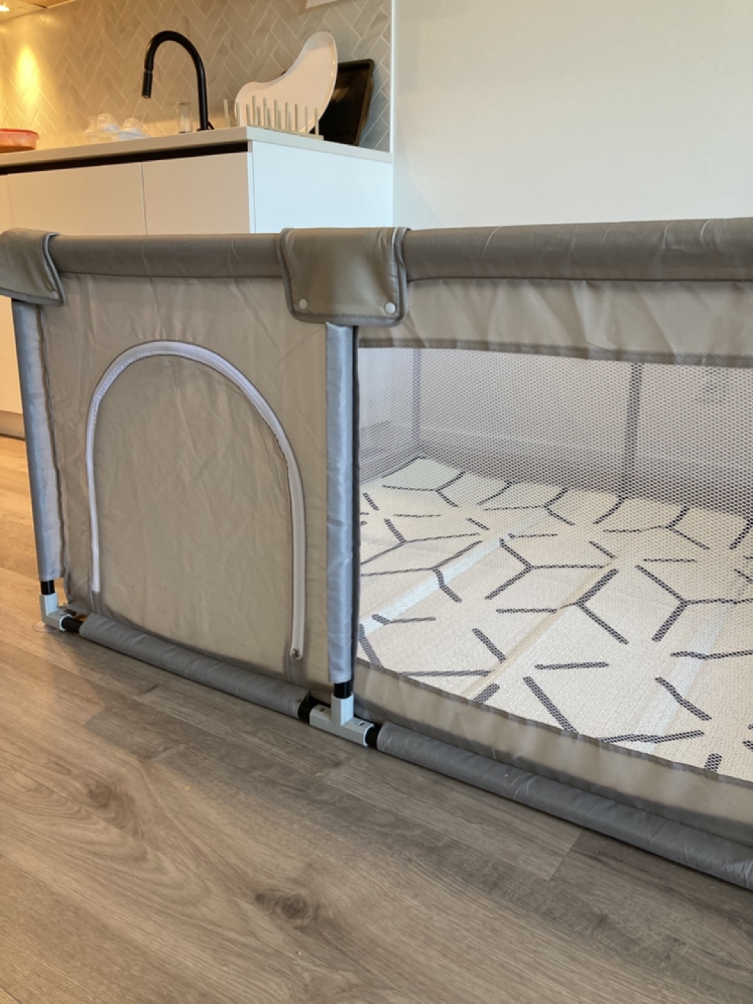 Playard with floor mat