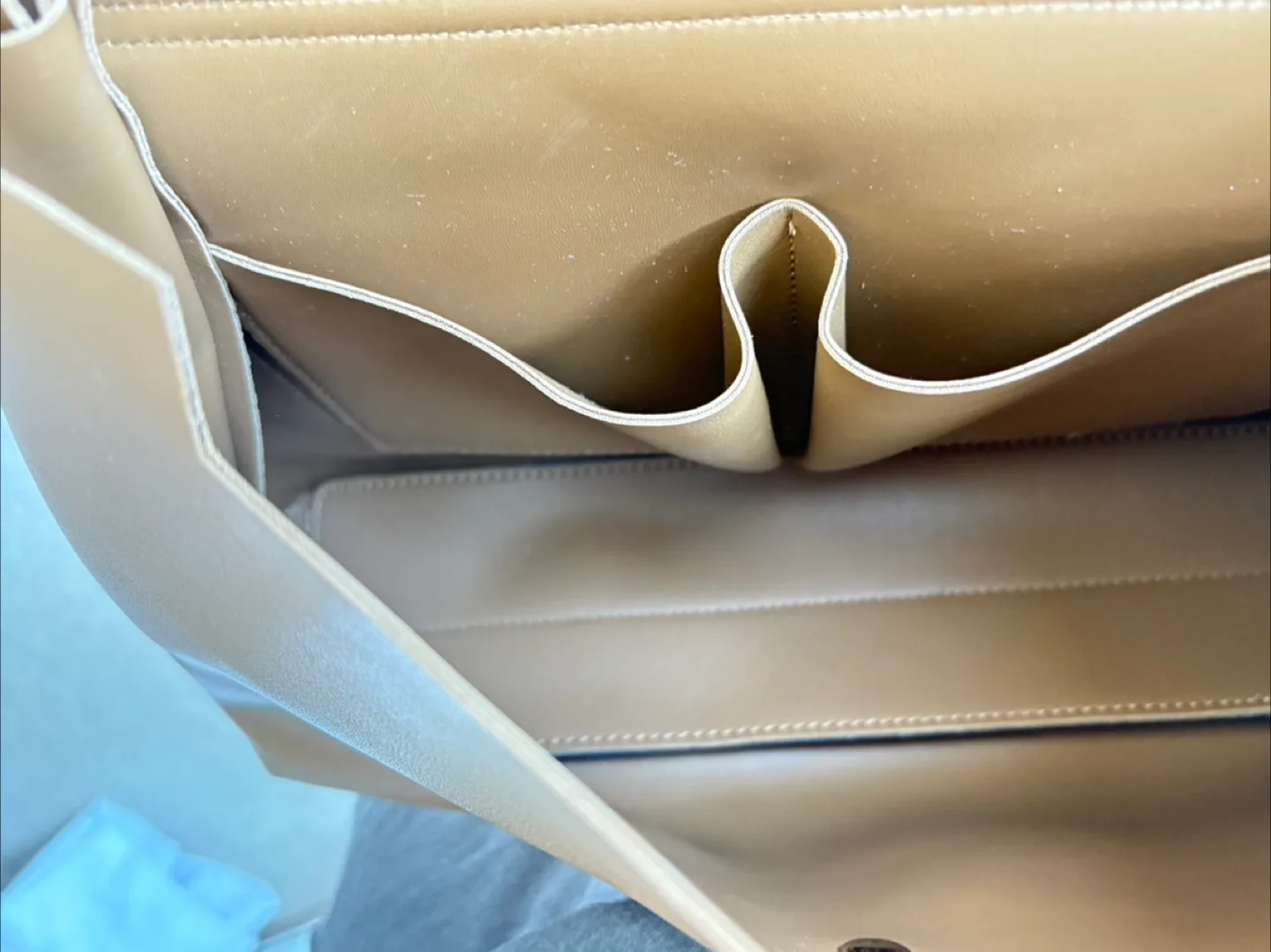 Tan Crossbody Bag image indicator(5)