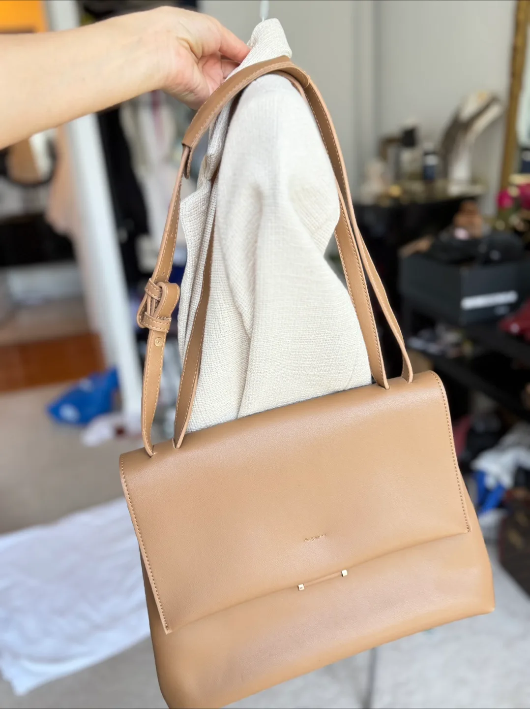 Tan Crossbody Bag image indicator(6)