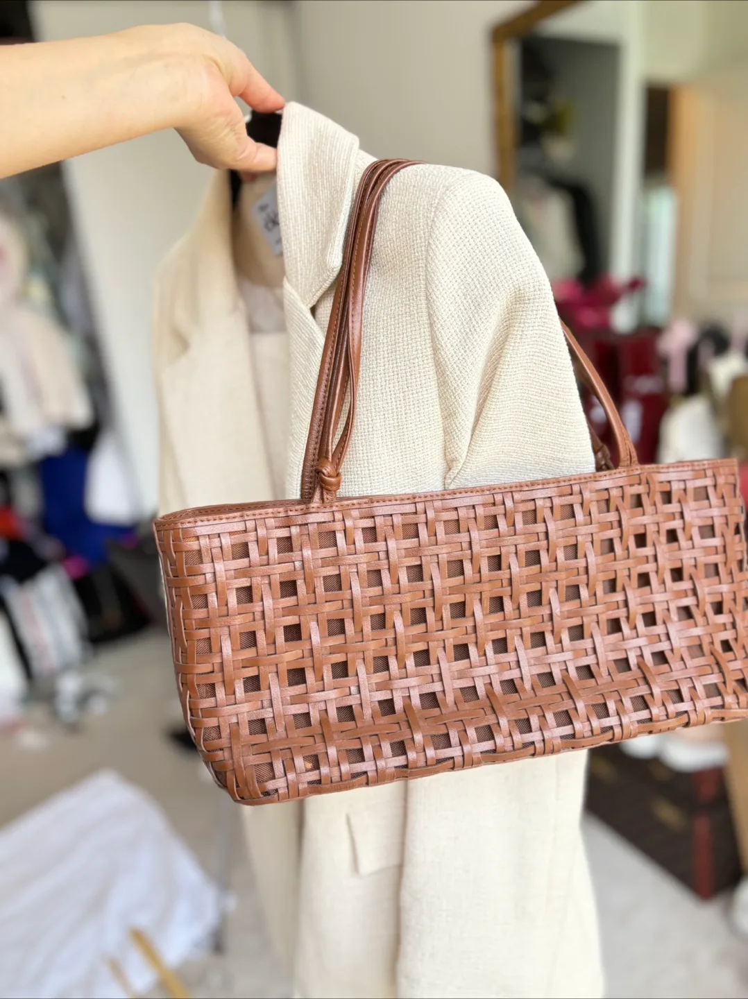 Woven brown handbag image indicator(2)