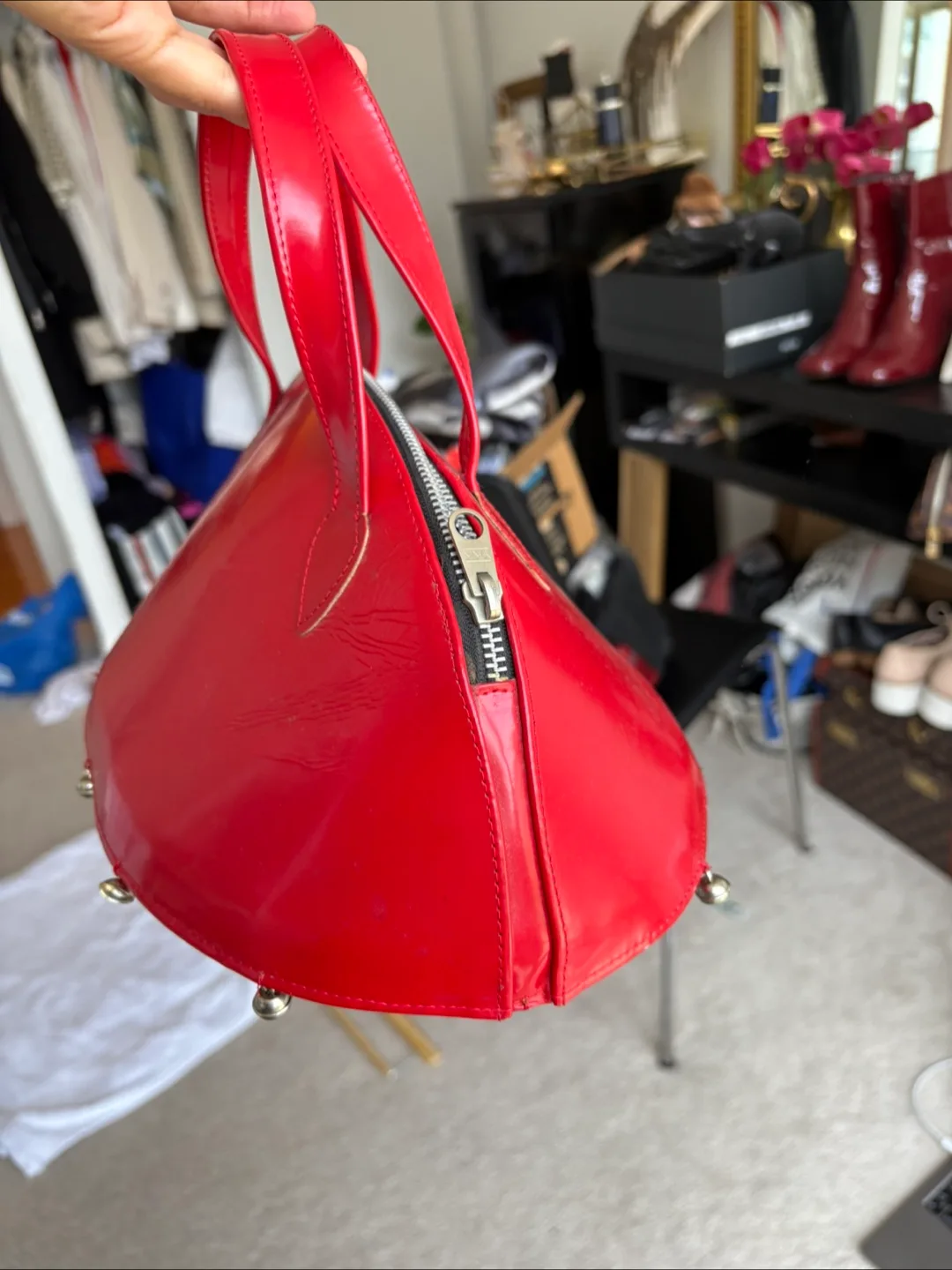 Red Dome Handbag image indicator(2)