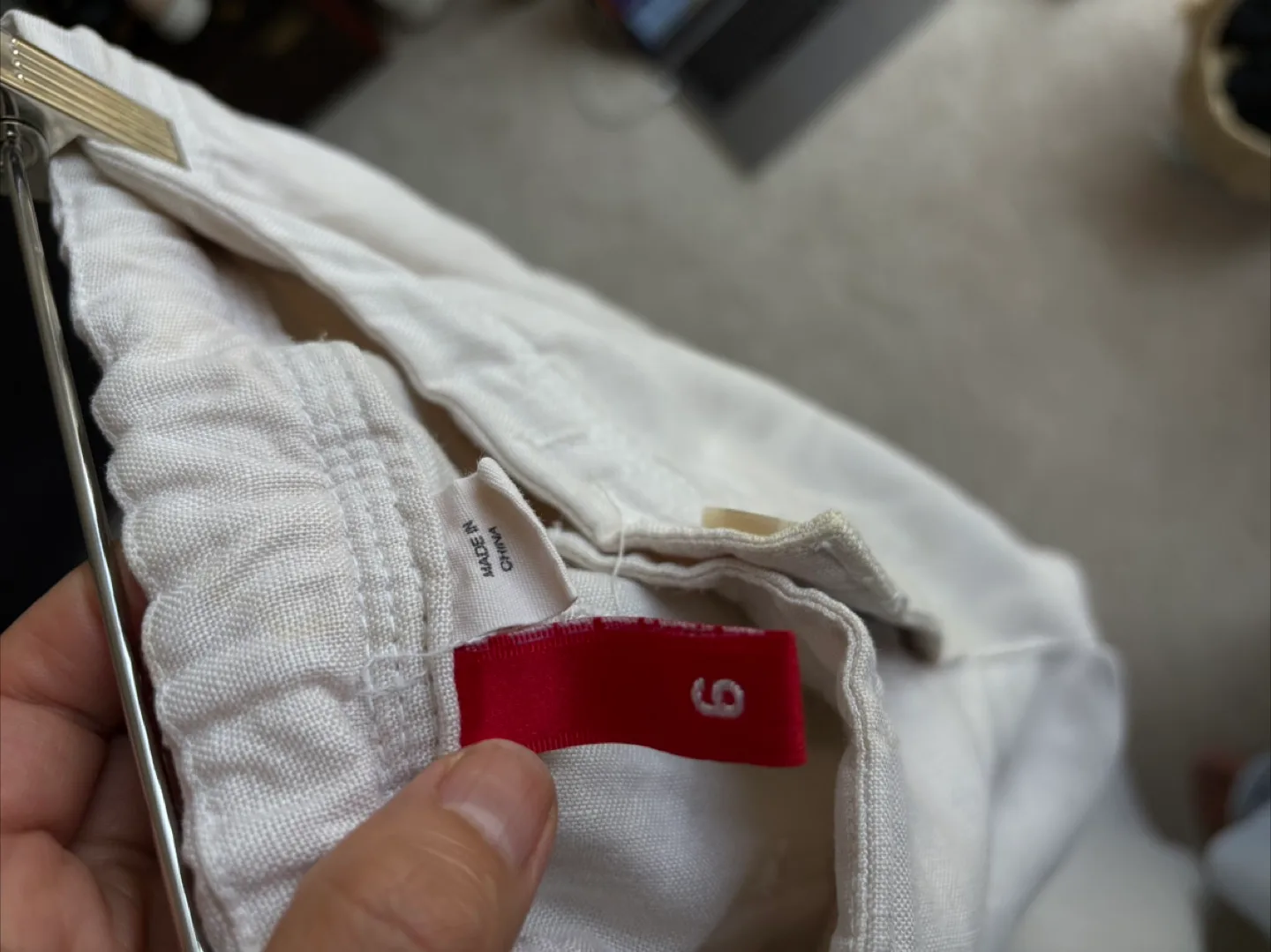 H&M Cream Coloured Pants - Size 6 image indicator(3)