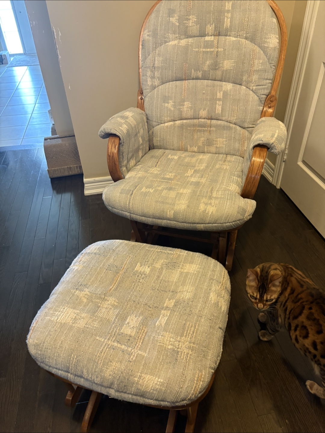 Glider Chair and Ottoman - photo 3