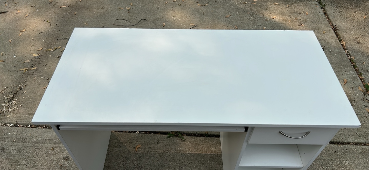White Computer Desk with Keyboard Tray - photo 3