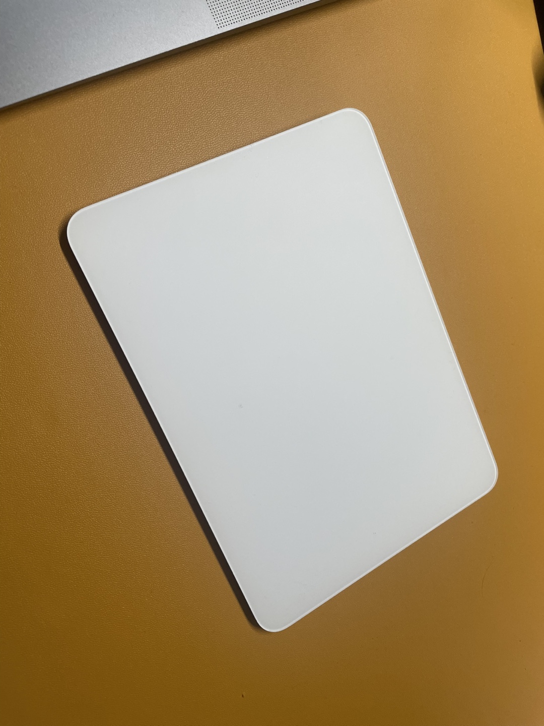 🍎 Apple Magic Trackpad – White (Lightning Port) – $55