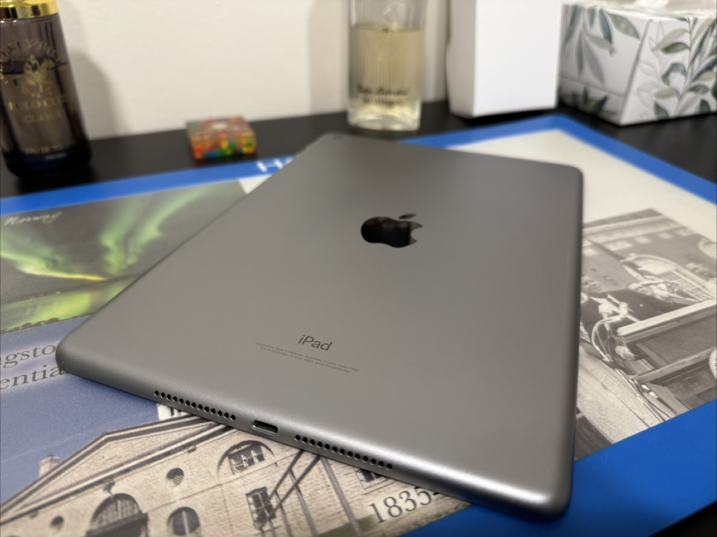 iPad 6th Generation - 32GB - photo 4