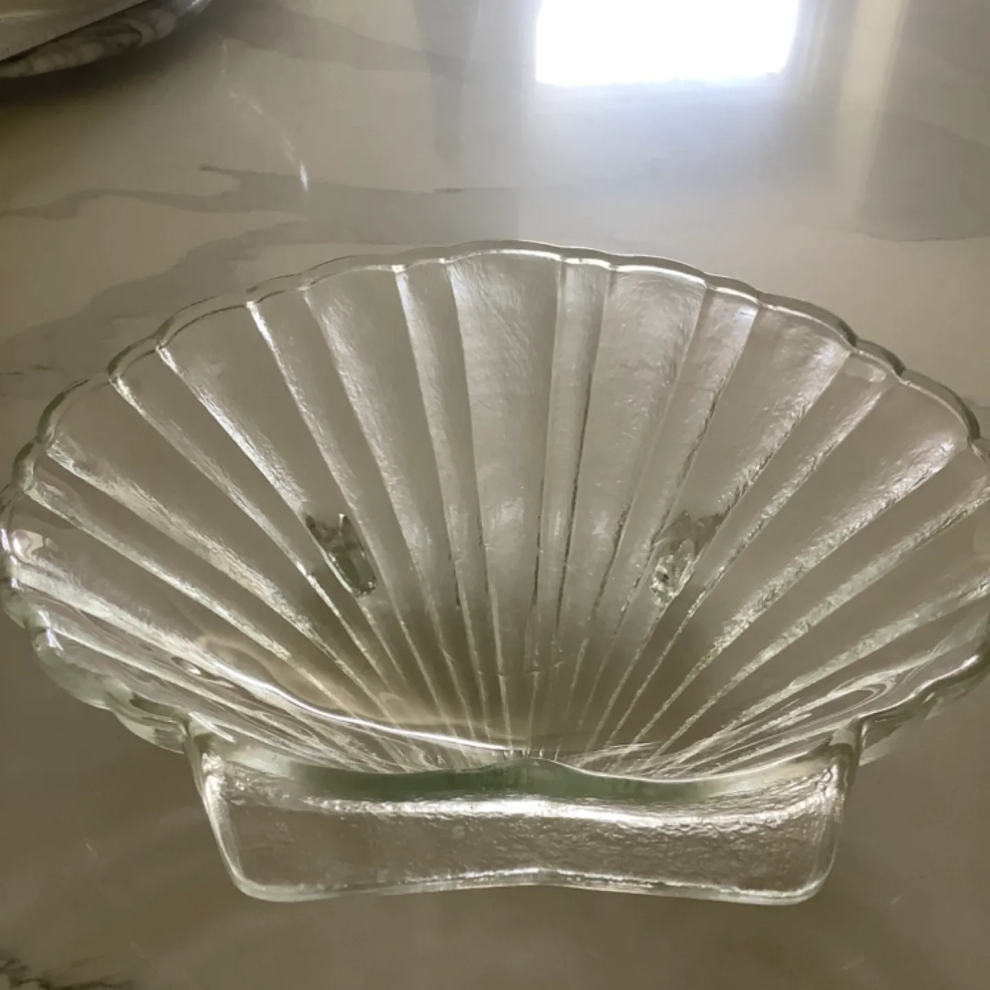 Glass Scallop Shaped Dish thumbnail