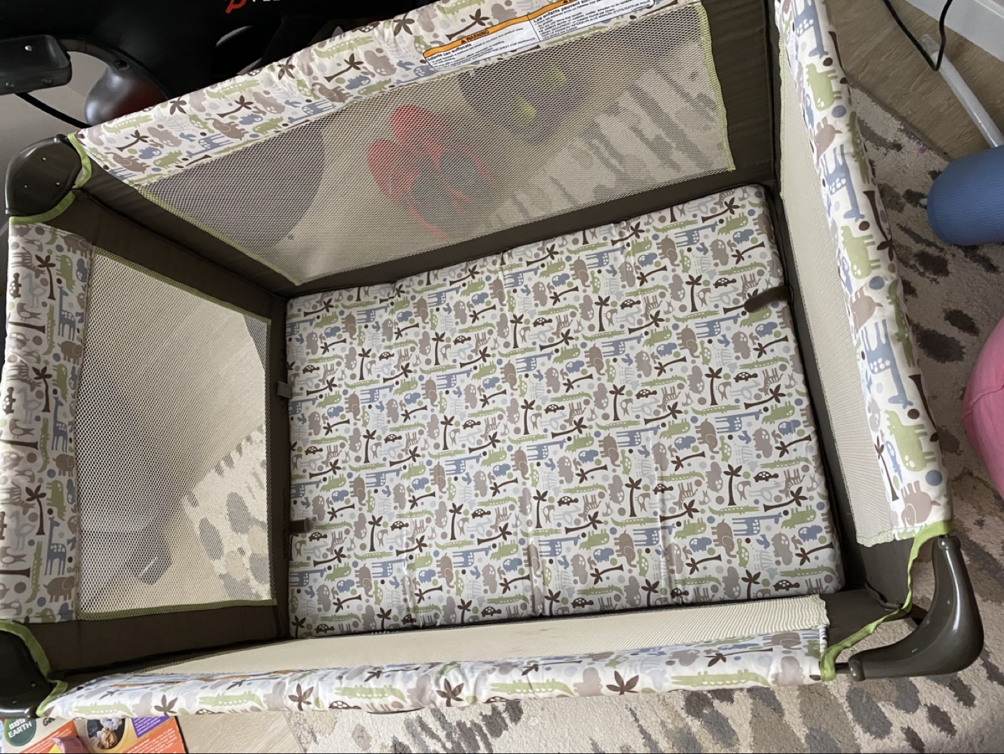 Graco Pack 'n Play - Portable Playard - photo 2