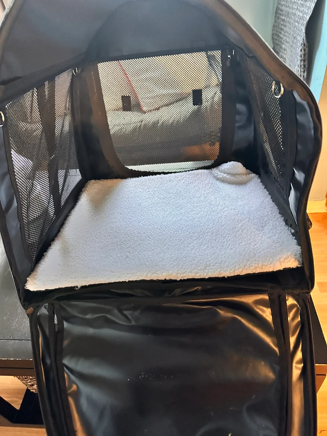 Pet Carrier image indicator(2)