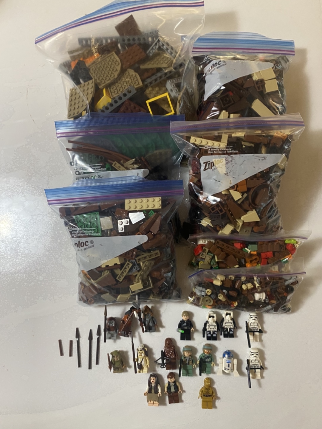 Lego Star Wars Ewok Village Ultimate Collector Series (10236) - photo 2