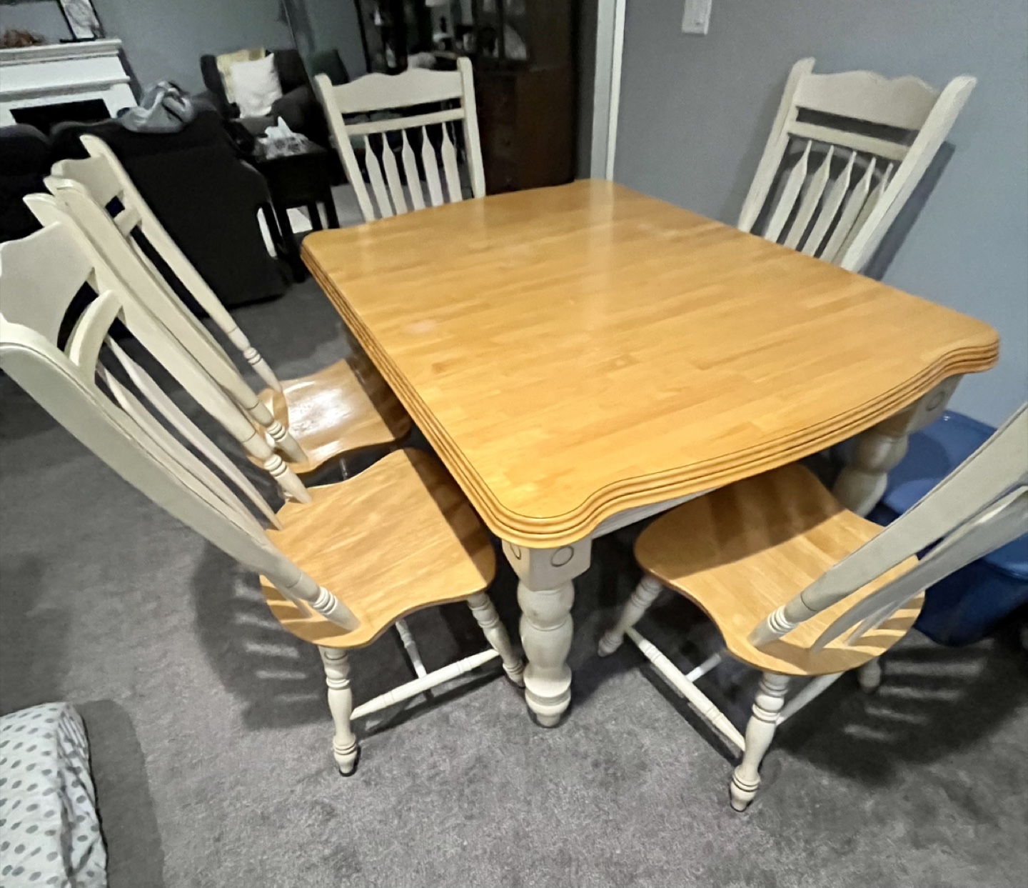 Dining Table and Chairs Set
