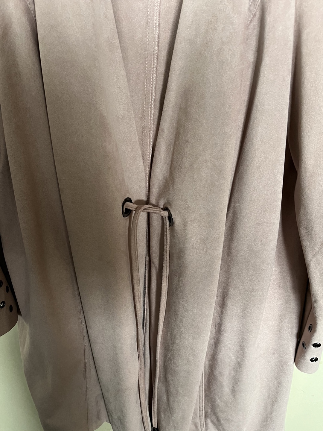 Suede Mauve Jacket with Studded Cuffs - photo 5