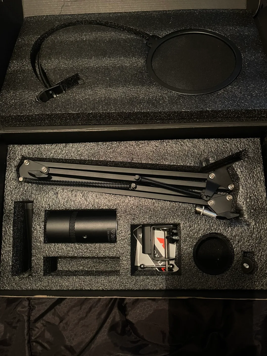 Brand New Thronmax M20 Streaming Kit thumbnail