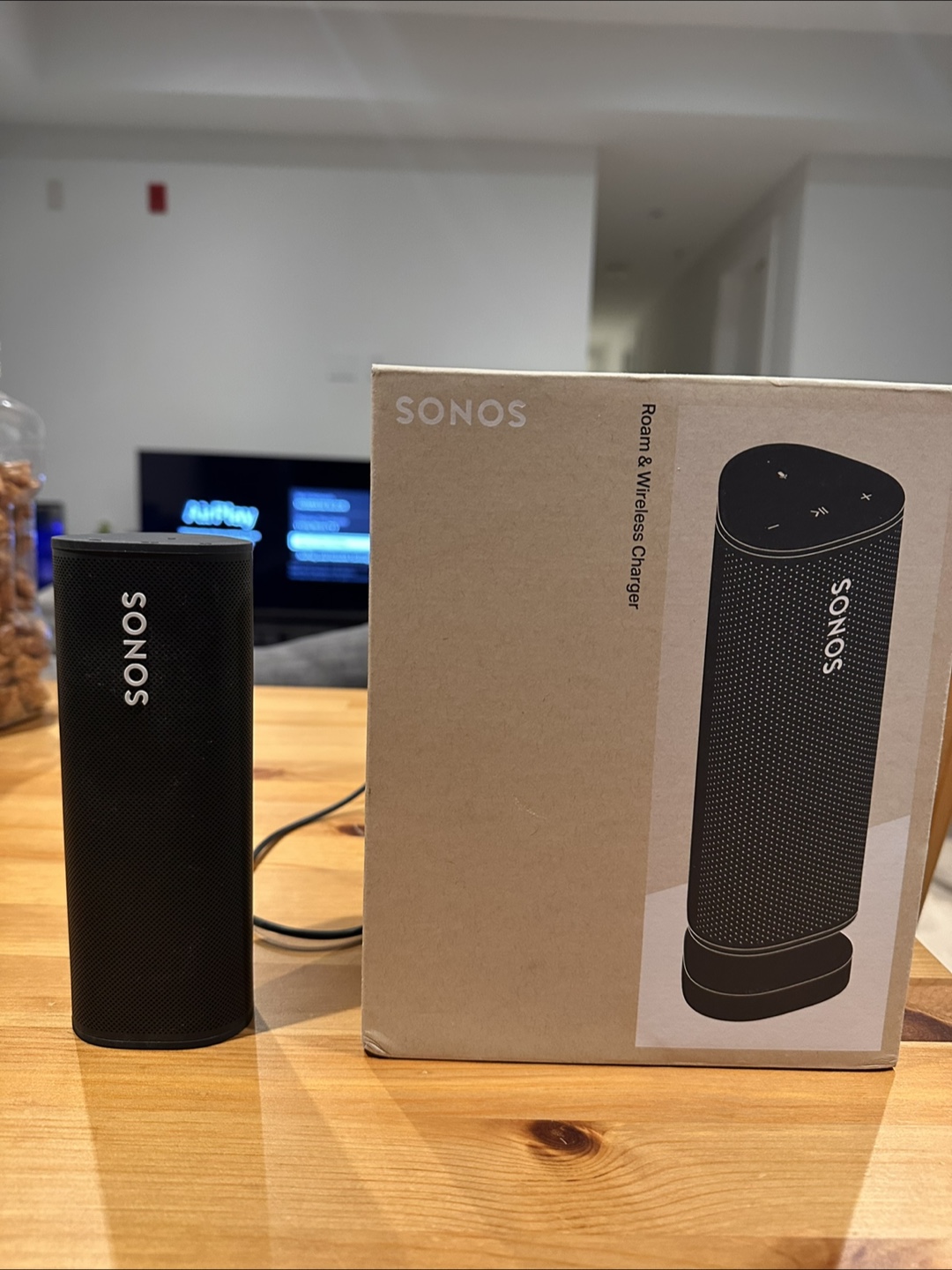 Sonos Roam Portable Speaker & Wireless Charger