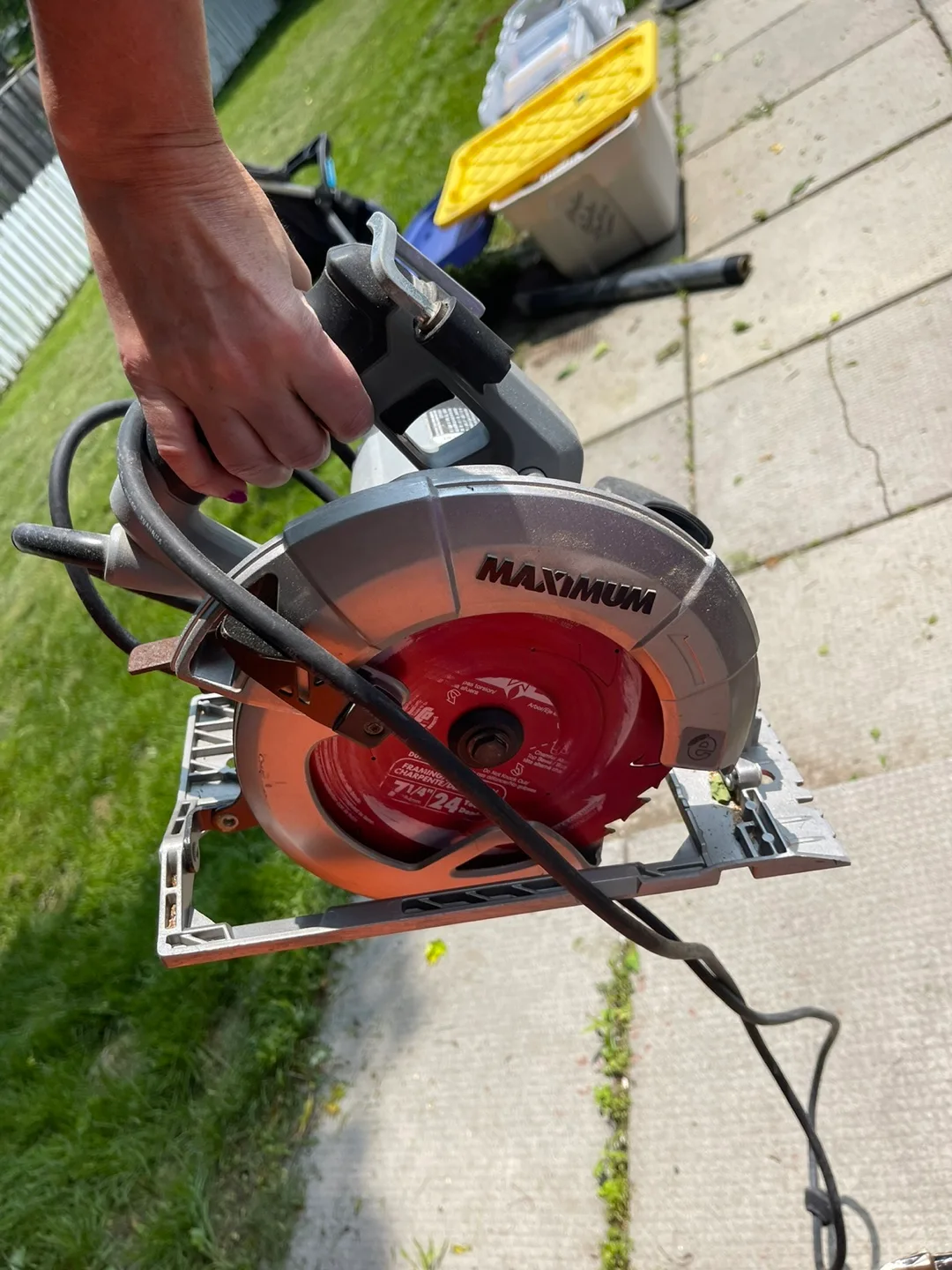 MAXIMUM Circular Saw with Electric Brake image indicator(2)