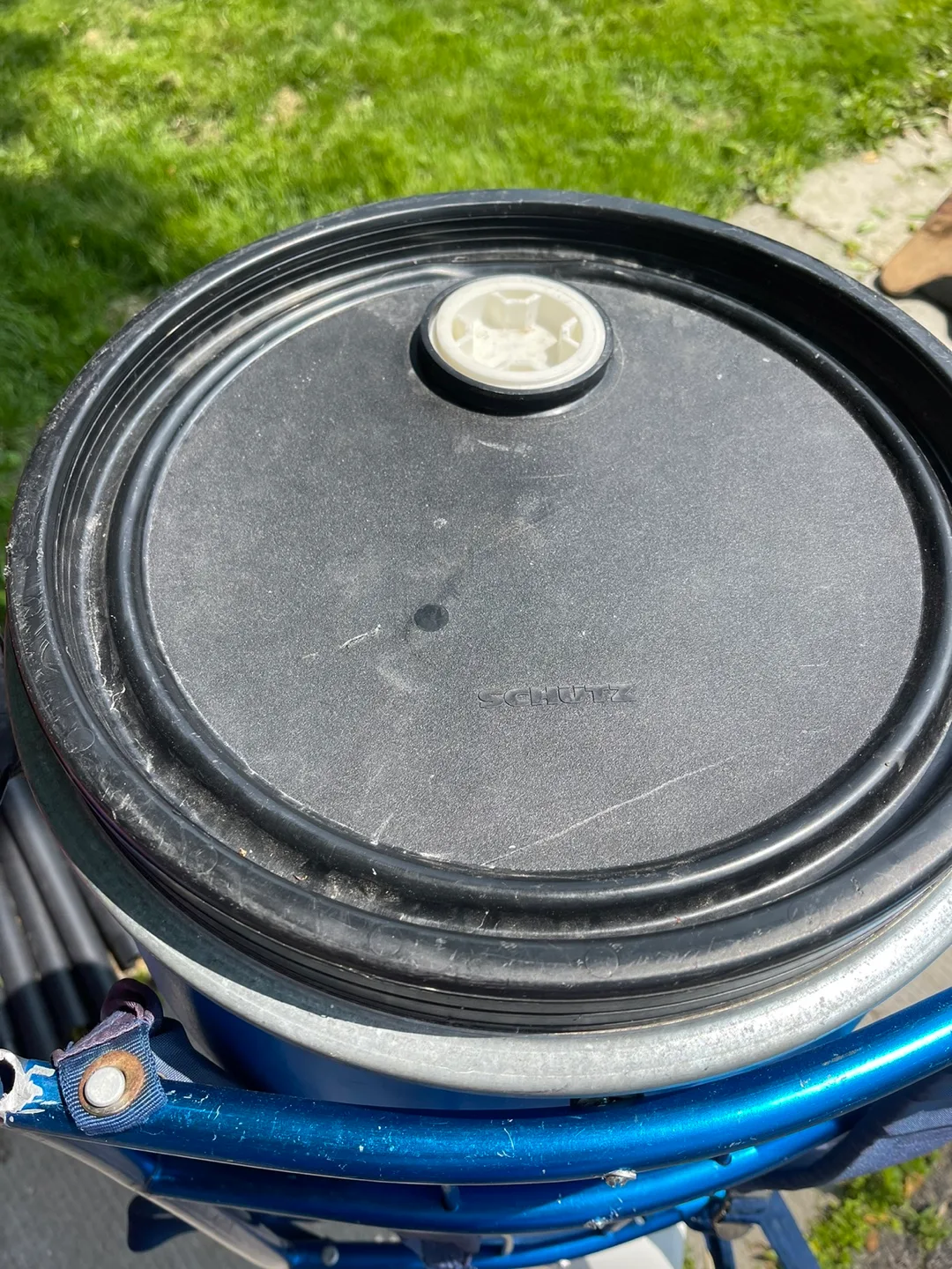 Blue Expedition Barrel With Frame x2 image indicator(5)
