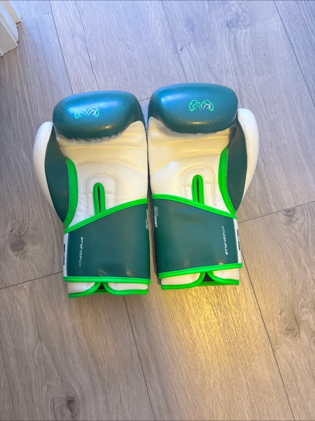 Rival Boxing Gloves image indicator(2)