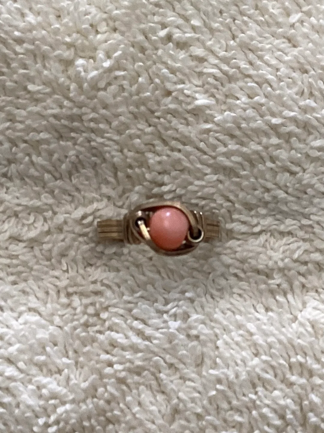 CORAL GOLD RING thumbnail