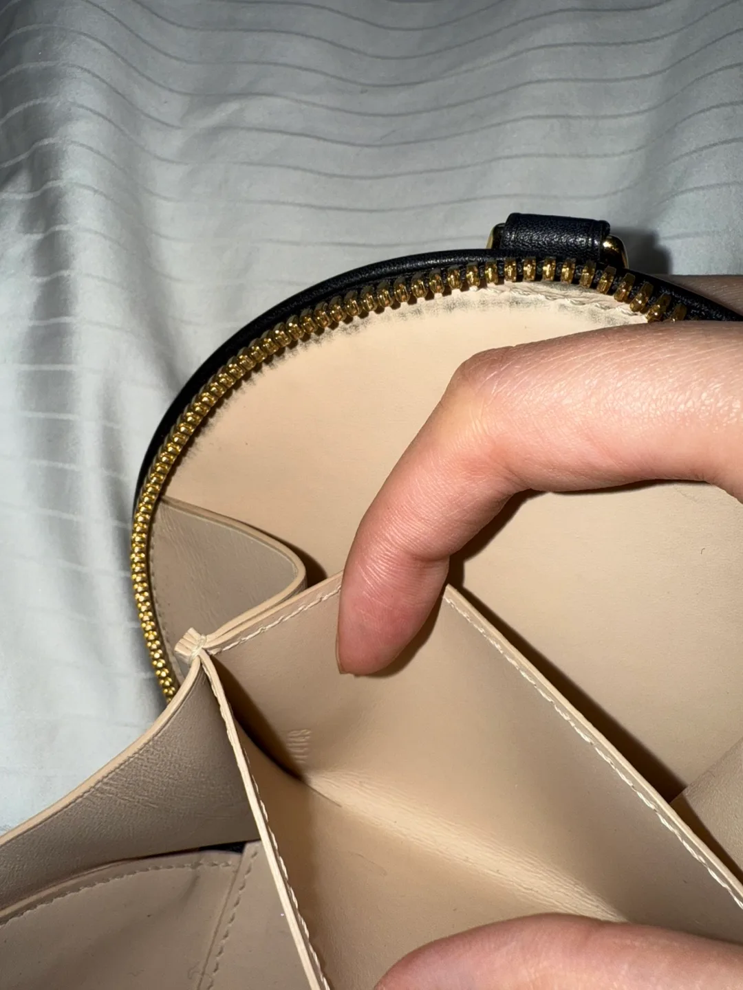 Louis Vuitton Black Crossbody Bag image indicator(3)