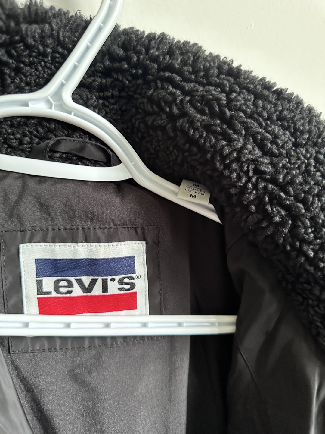 Levi's Black Sherpa Jacket, Size M - photo 2