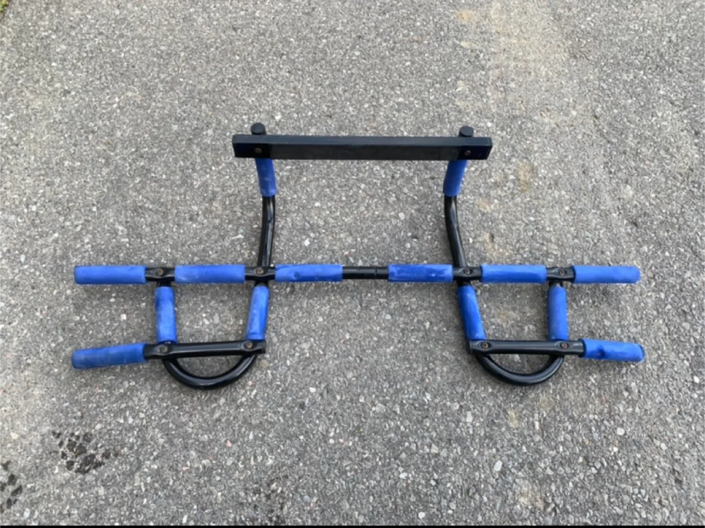 Pull-Up Bar thumbnail