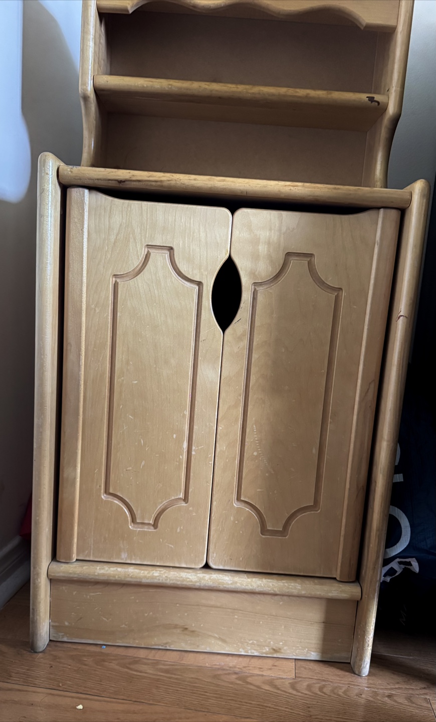 Wooden cabinet - photo 3