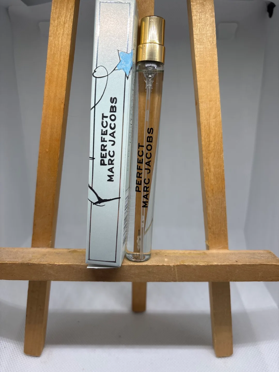 Marc Jacobs Perfect Eau de Parfum image indicator(2)